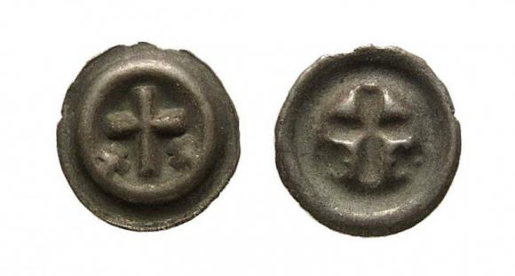 Brakteat krzyż łaciński Zakon Krzyżacki (1)