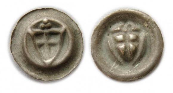 Brakteat tarcza z 3 kropkami Zakon Krzyżacki (1)